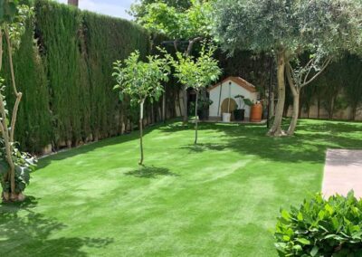 Cesped Artificial Decorativo para patios y jardines